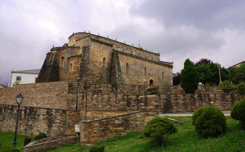 Basílica de San Martiño - Vacaciones en Galicia | Turismo en Galicia | Guía Oficial de la A.G. | Información de Galicia | Portal turístico de Galicia